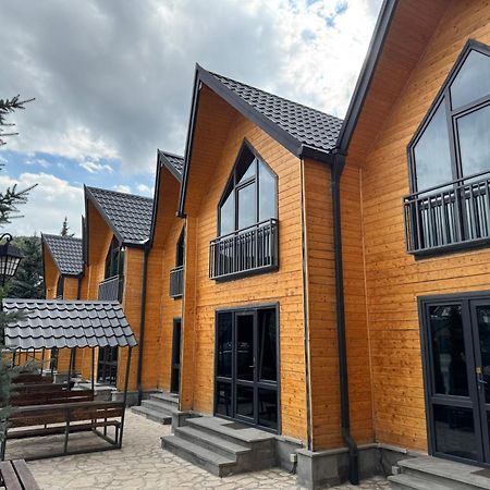Everest Rest House ツァグカゾール エクステリア 写真