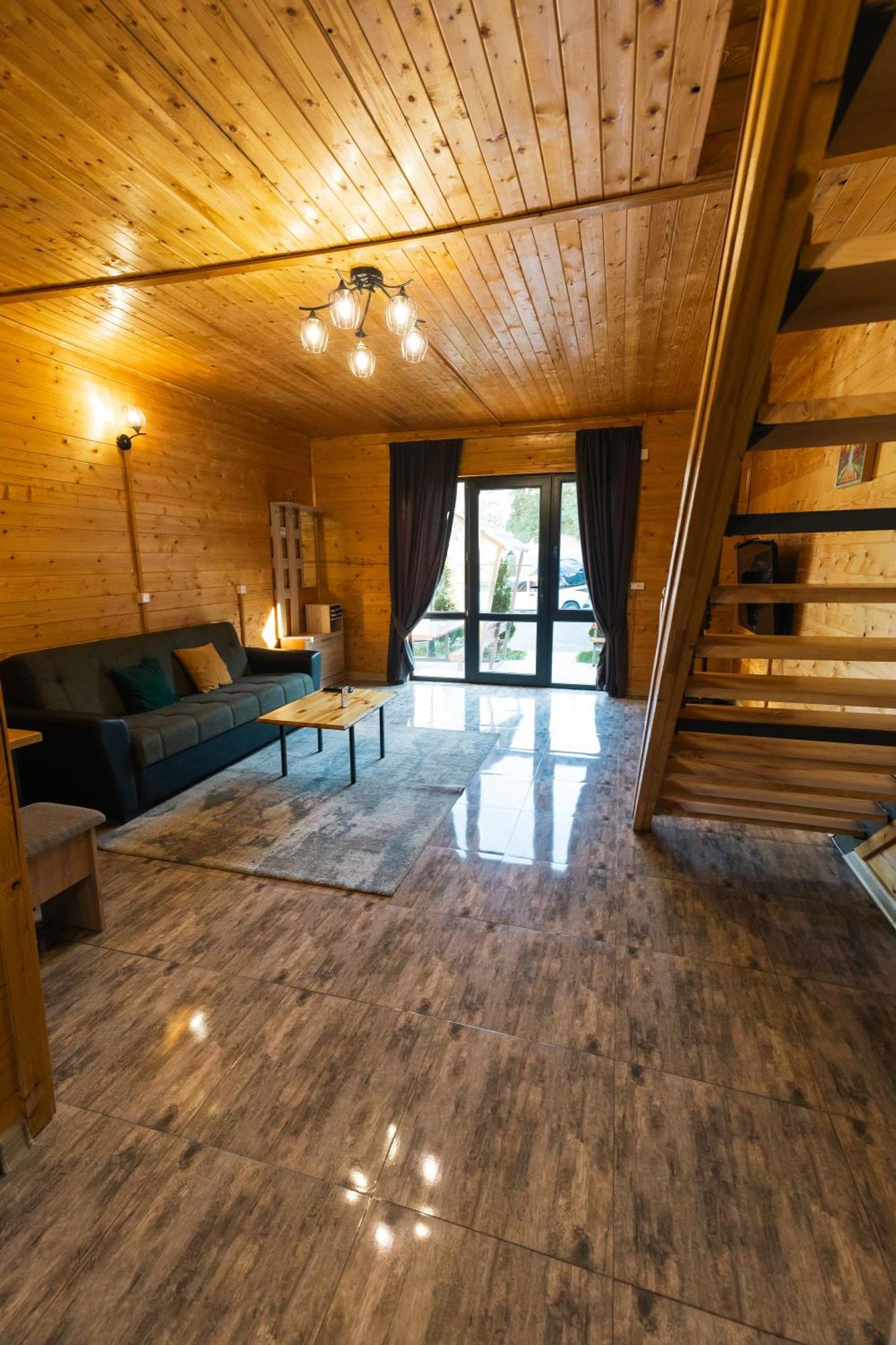 Everest Rest House ツァグカゾール エクステリア 写真