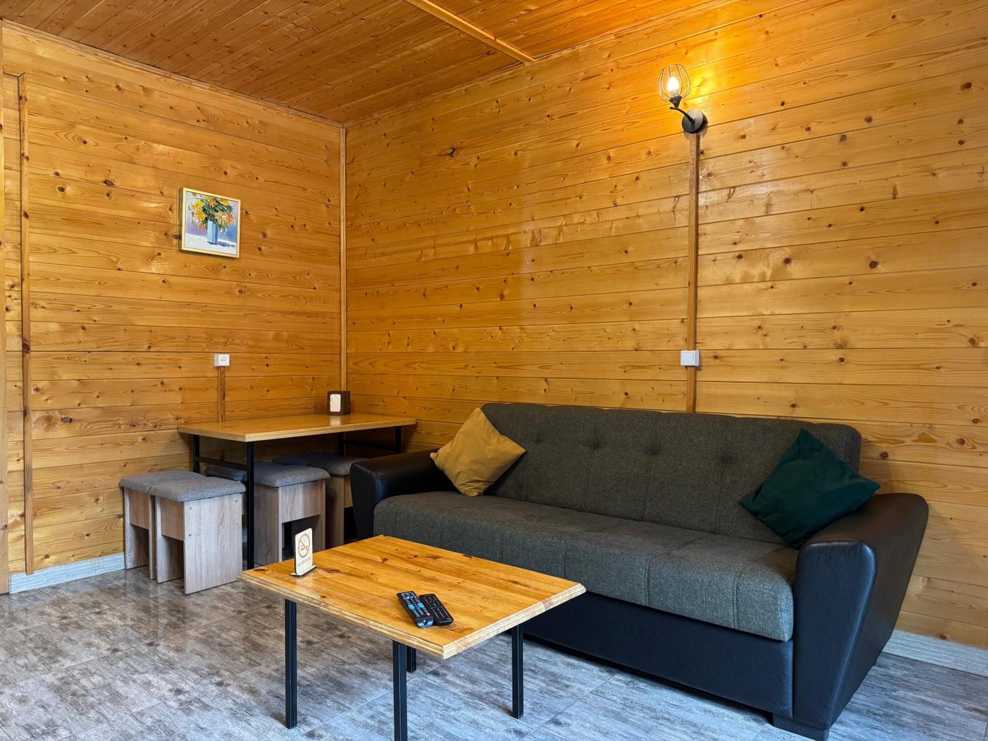 Everest Rest House ツァグカゾール エクステリア 写真
